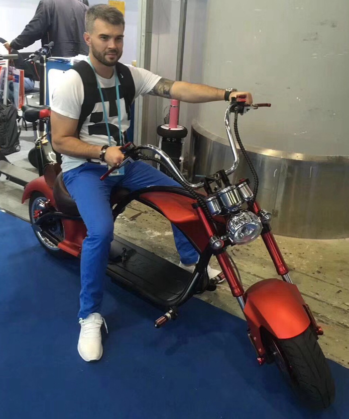 1500w Electric Scooter 60v 12Ah 60 Mile Range 2 Wheel For Adult Rock Board