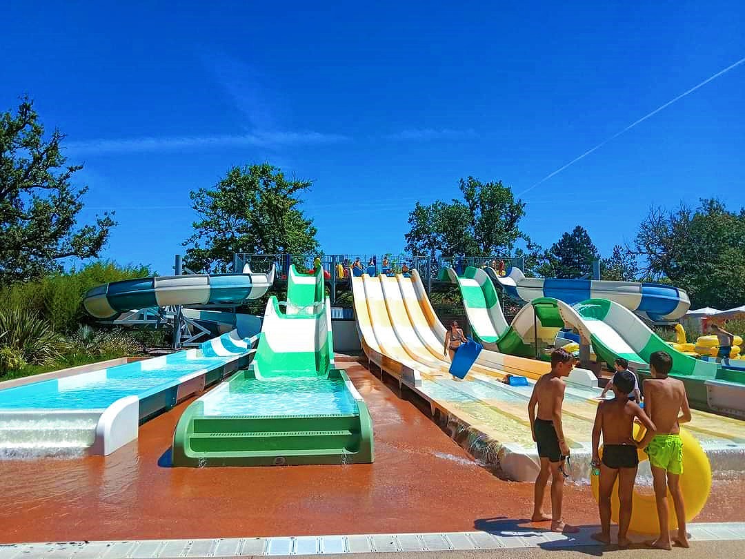 Outdoor Amusement Small Water Game Park Kids Water Giant Slide