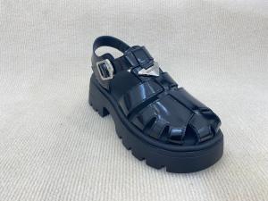Wholesale TPR Womens Silver Platform Sandals With Thick Soled And Cover Head from china suppliers