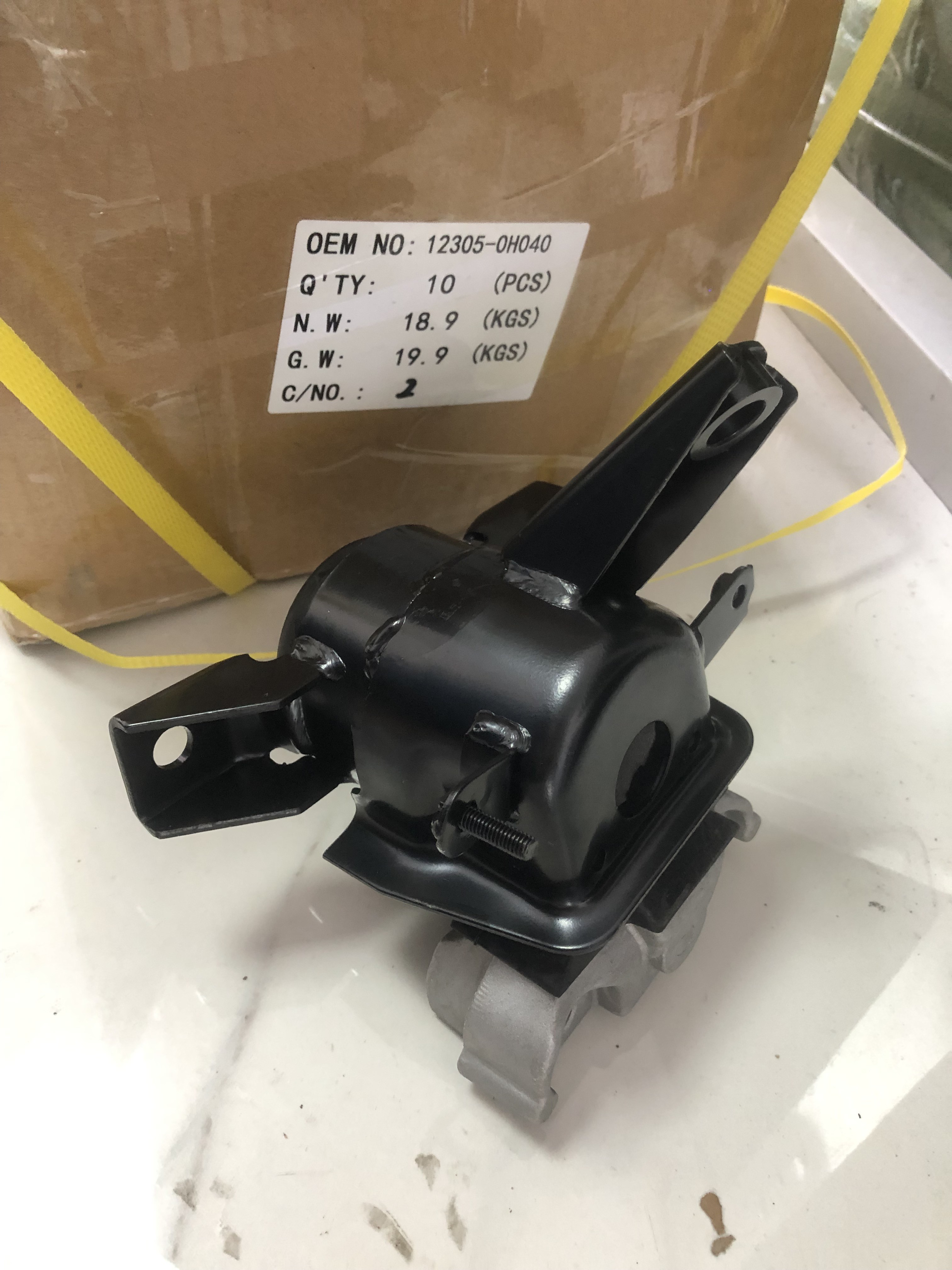 1230528240 Car Engine Mounts For Toyota RAV 4 III A3 2.0 16V 1230528230 1230528231