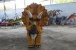 Yellow Hideen Leg Realistic Dinosaur Costume To Perform In Africa Market