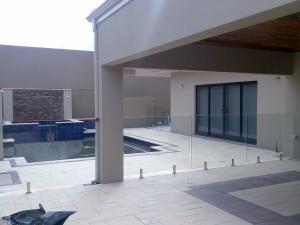 Wholesale Crystal B Outdoor Swimming Pool Fence 15.2 Laminated Glass FOR Green House from china suppliers