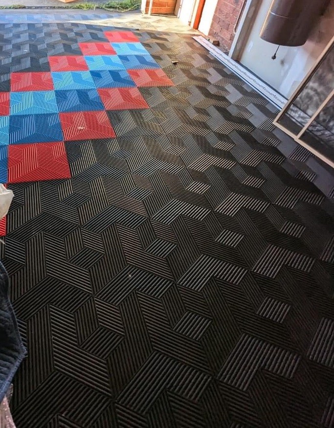 25KLbs Interlocking Workshop Floor Mats UV Resistant Garagetrac Garage Flooring