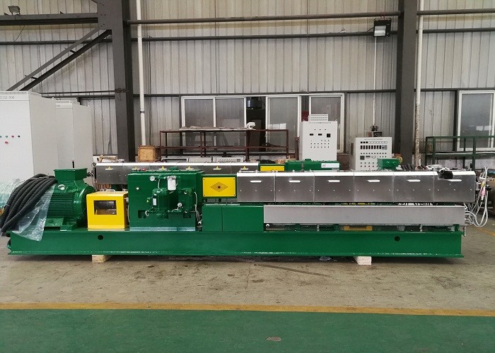 80KG/H 22mm Screw PVC Compounding Twin Screw Extruder