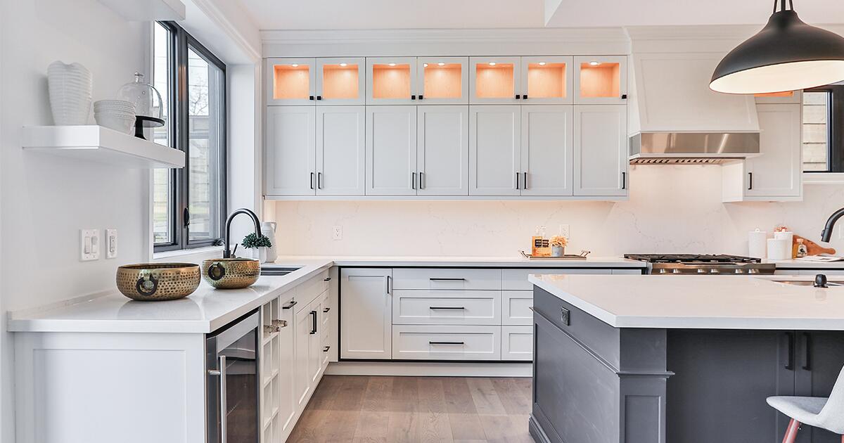 Blum Hardware Custom Italian Style Modern Designs Shaker Kitchen Furniture Cabinets
