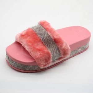 Wholesale Non Slip 35 22.5cm Platform Fluffy Slippers Shiny Warm Faux Fur from china suppliers