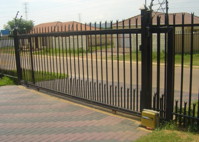 High Security Steel Palisade Fencing Durable Tamper Proof For Perimeter Protection