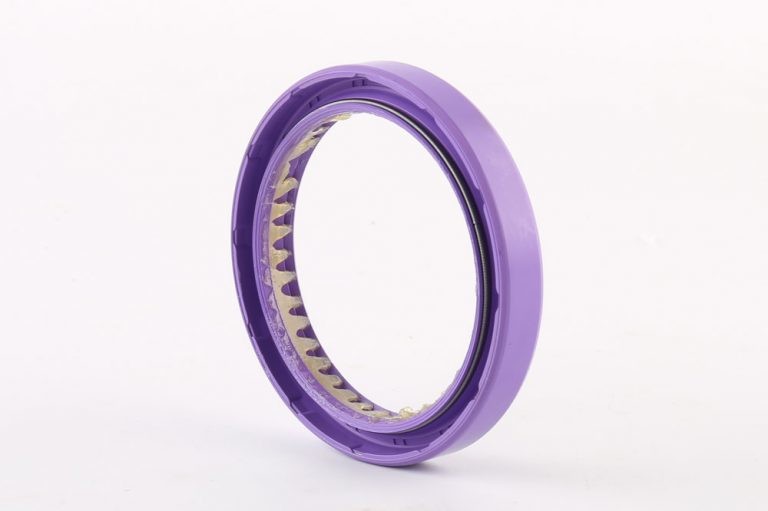 Oil Seal for YANMAR 4TNV94/4TNV98