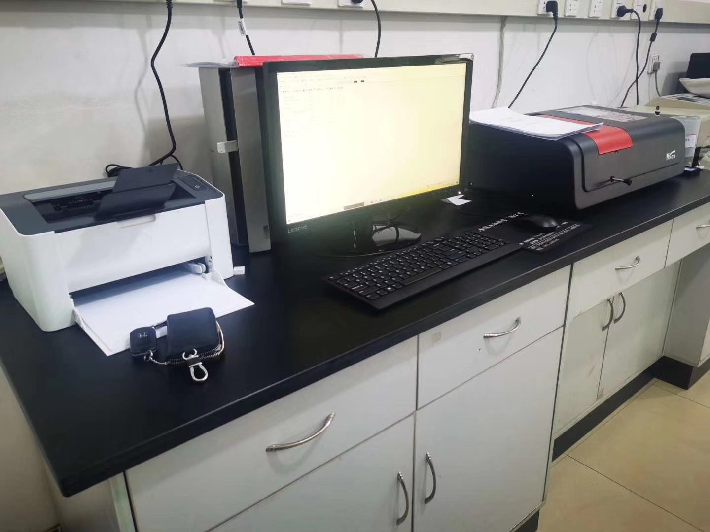 Automatic Adjustment Wavelength Ultraviolet Visible Spectrophotometer Single Beam 200-1000nm
