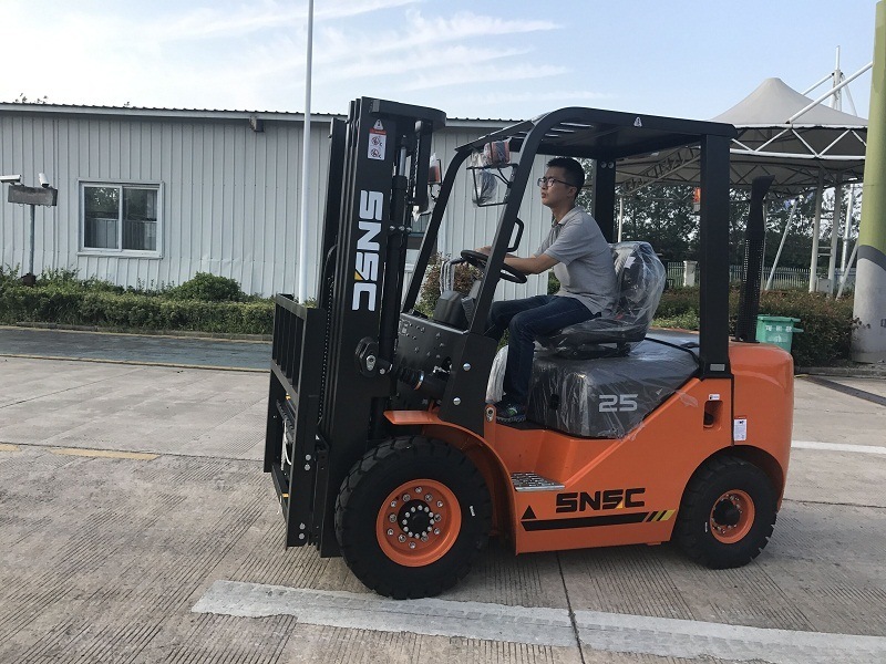Snsc Powered Pallet Truck 2.5 Ton Capacity Forklift