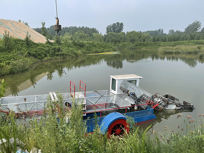 9 Cubic Capacity Eco Harvester For River Waterweed Reed Harvester