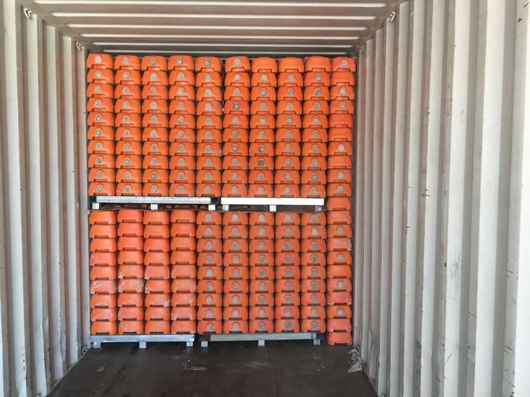 temporary fencing packing in metal pallet all brand new meet AS4687-2007 temp fence shop supplier