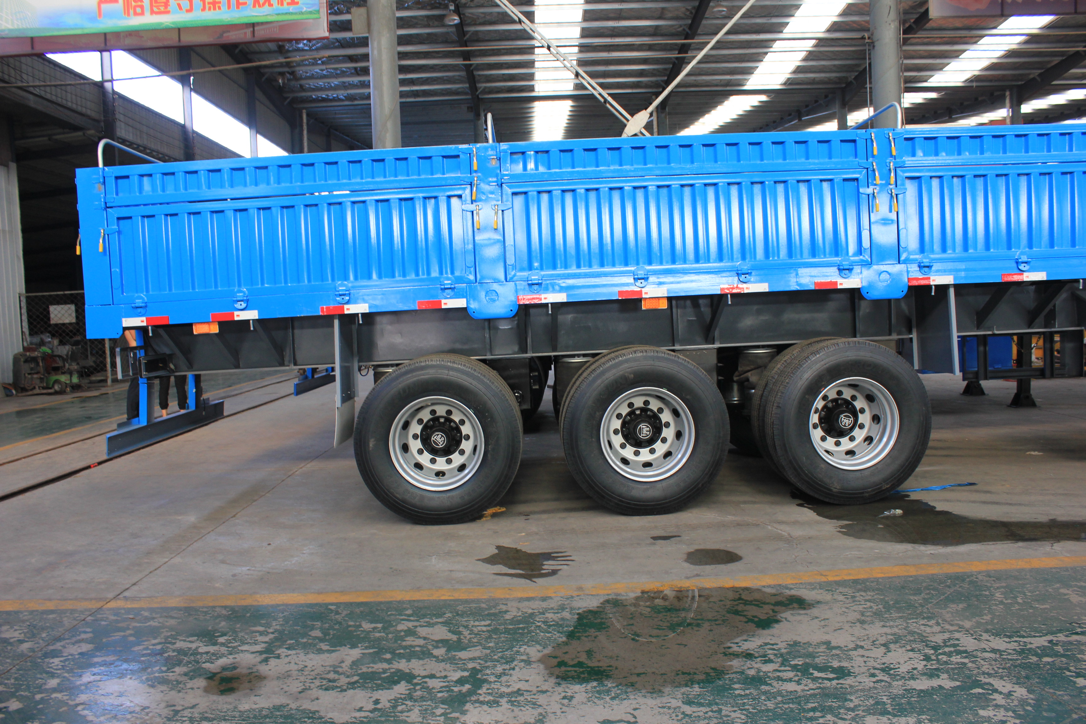 Special Vehical Manufacturing 30-60 Tons 45 Ft Semi Trailer with York Optional Axle