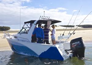 Wholesale Environmental Protection Center Console Fishing Boats 5.8m / 19ft Basic Length from china suppliers