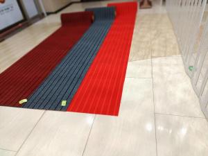 Wholesale Hotel Door Polyester Area Rugs Red Colour Washable from china suppliers