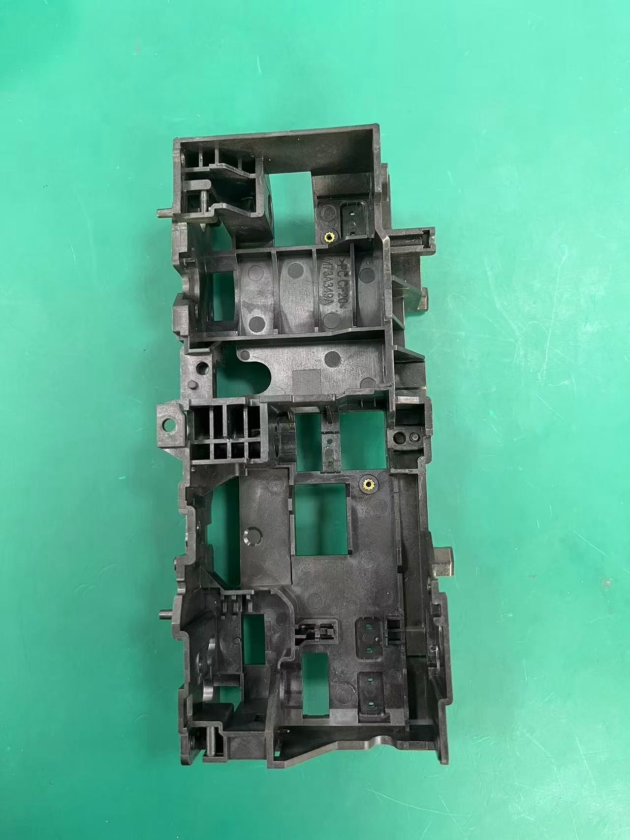 1750304622 1750304622-33 Diebold DN200 Card Reader Housing Upper Frame ATM Machine Spare Parts Manufacturer