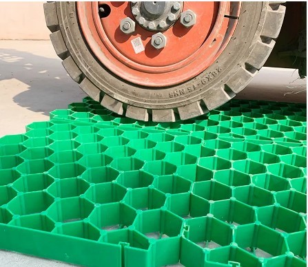 Interlocking Geo Grid Pavers Plastic Grass Parking Grid Lightweight