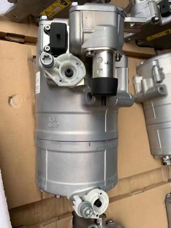 0008302800 A0008302800 Automobile Spare Parts Electric Hybrid Ac Compressor For Benz W205