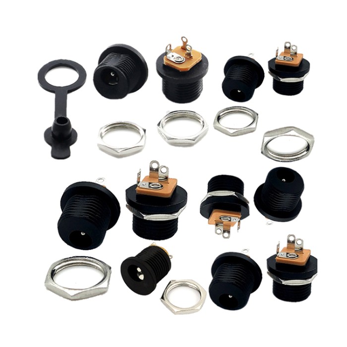 DC - 022 DC Power Socket Jack With Screw Nut Connector Plug 5.5MM * 2.1MM / 2.5MM