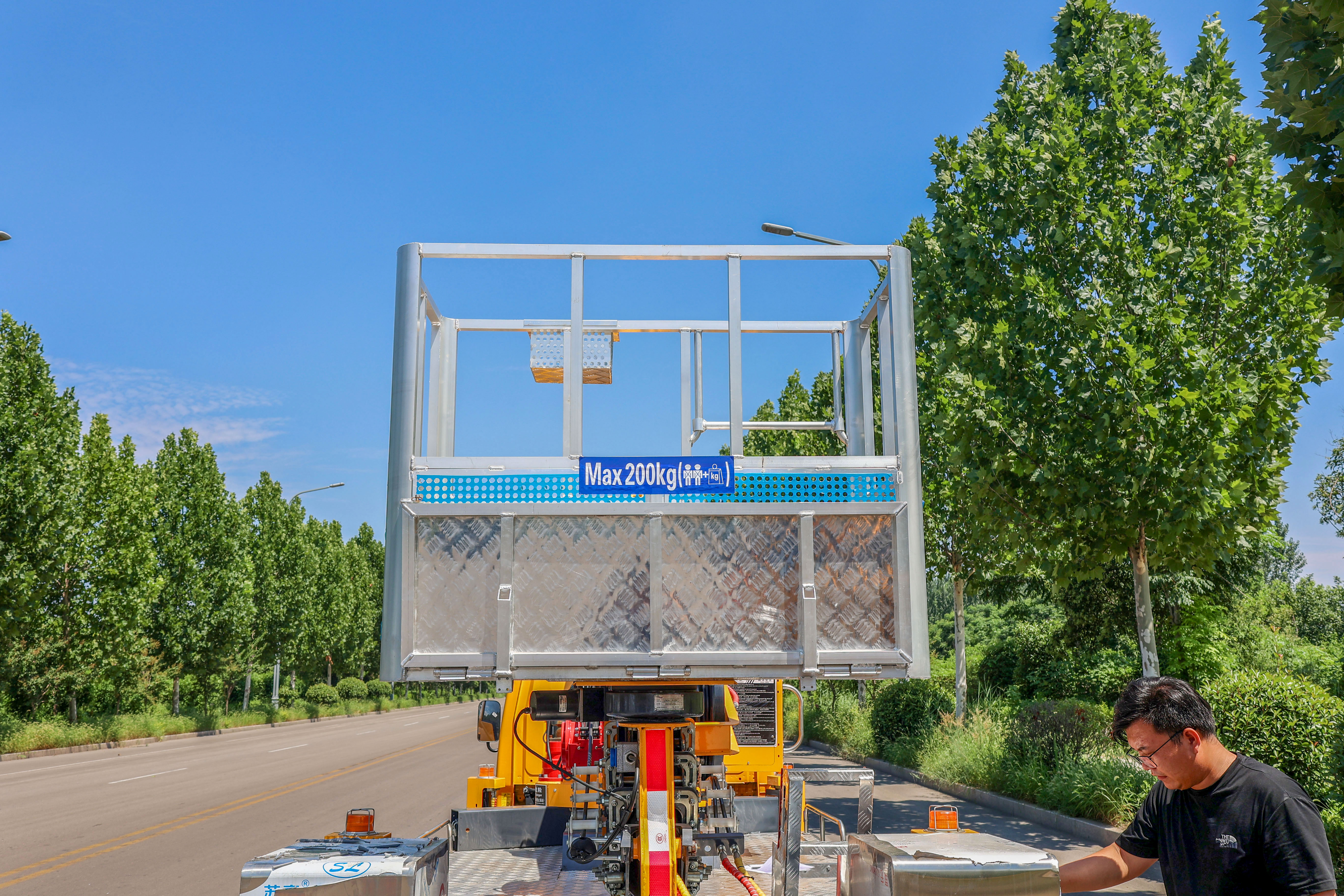 Hot Sale 23M Ladder Truck Aerial Working Platform Machine For Sale