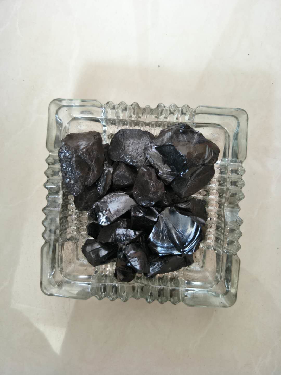 High Temperature Hard Pitch Lump Factory Soften Point 124 ISO Standard