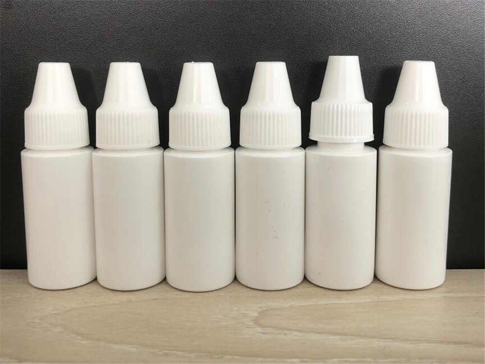 SGS Eye Drop Aseptic Filling Machine Pneumatic Driven For Round Bottle