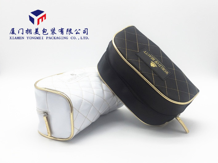Round Corner Design Fabric Makeup Bag Black Zipper With Gold Leather Head