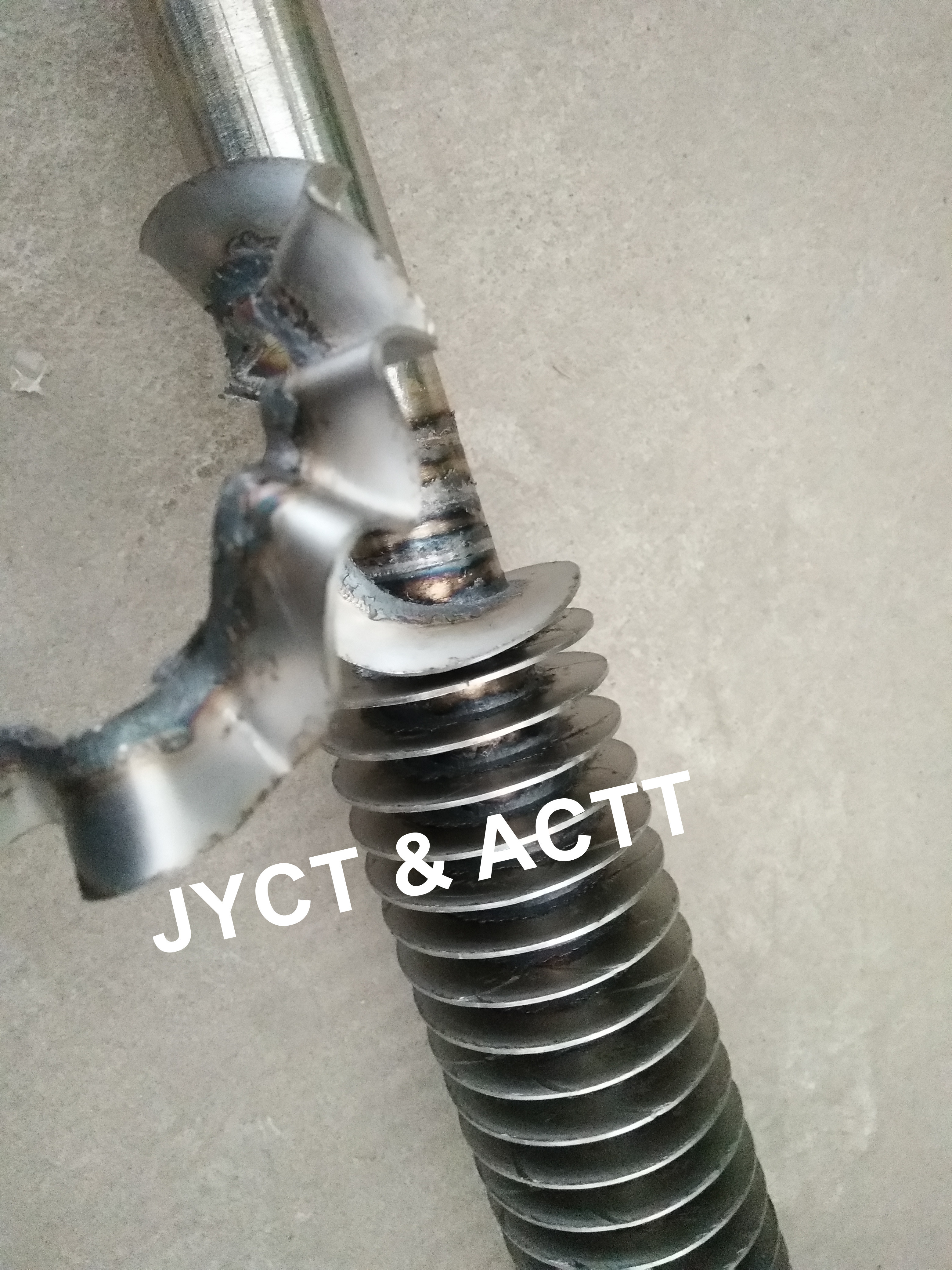 Seamless Carbon Steel Sprial Fin Tubes , High Frequeney Welded Helical Finned Tubes