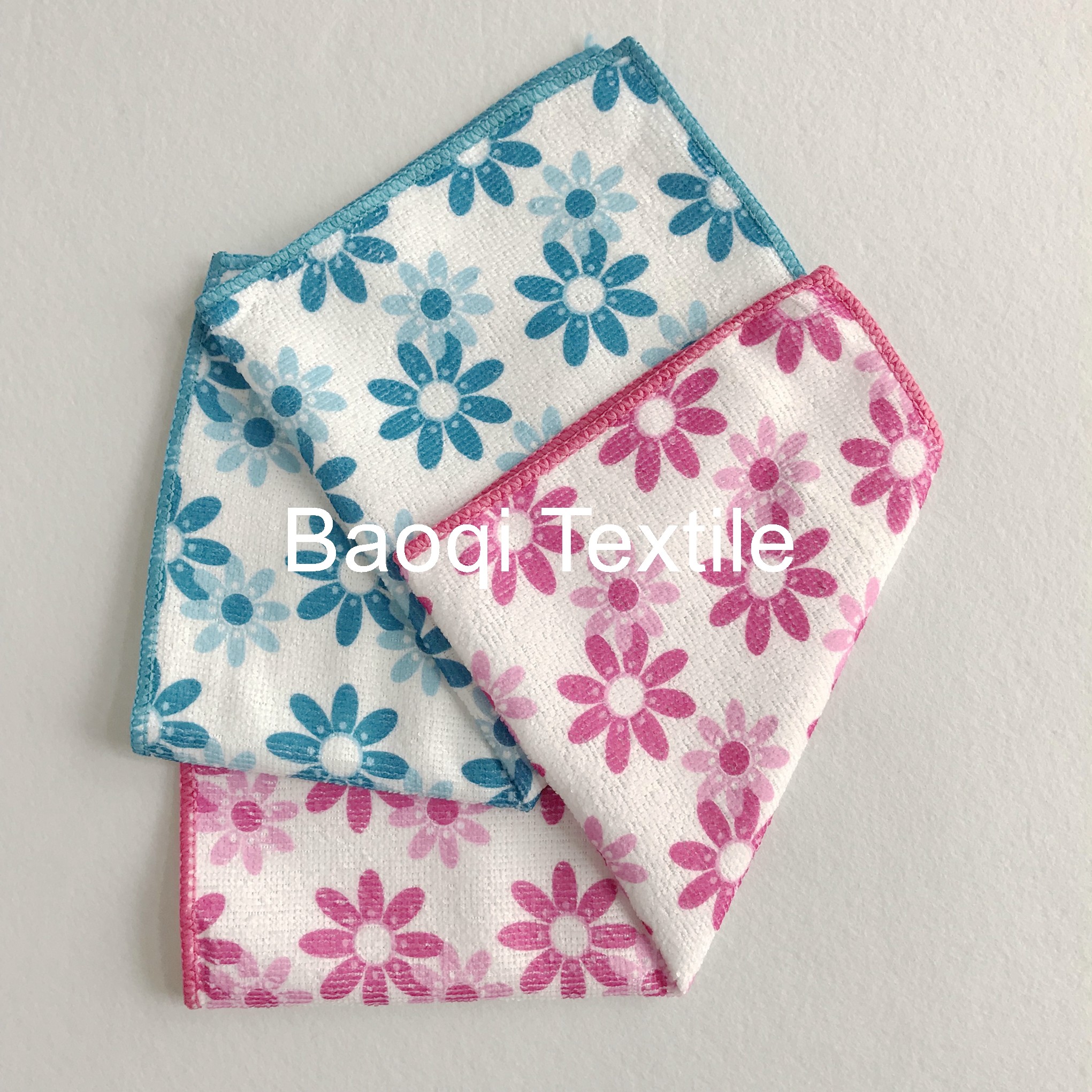 Chinese single side printed 100% poly kitchen wipes，,microfiber cake towels kitchen cleaning cloth size 30cm*30cm