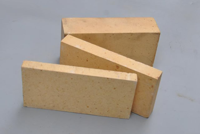 Non Metallic Refractory Insulating Fire Bricks Burning Resistant High Refractoriness