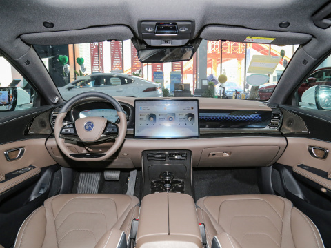 New Energy Vehicle 2022 BYD HAN DM-i 242km flagship version NEDC 242KM used car Electro Car ev car new Automobile for adults
