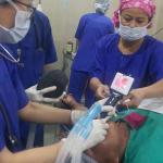 Battery Portable Video Laryngoscope For Adult / Pediatic / Neonate 640*480