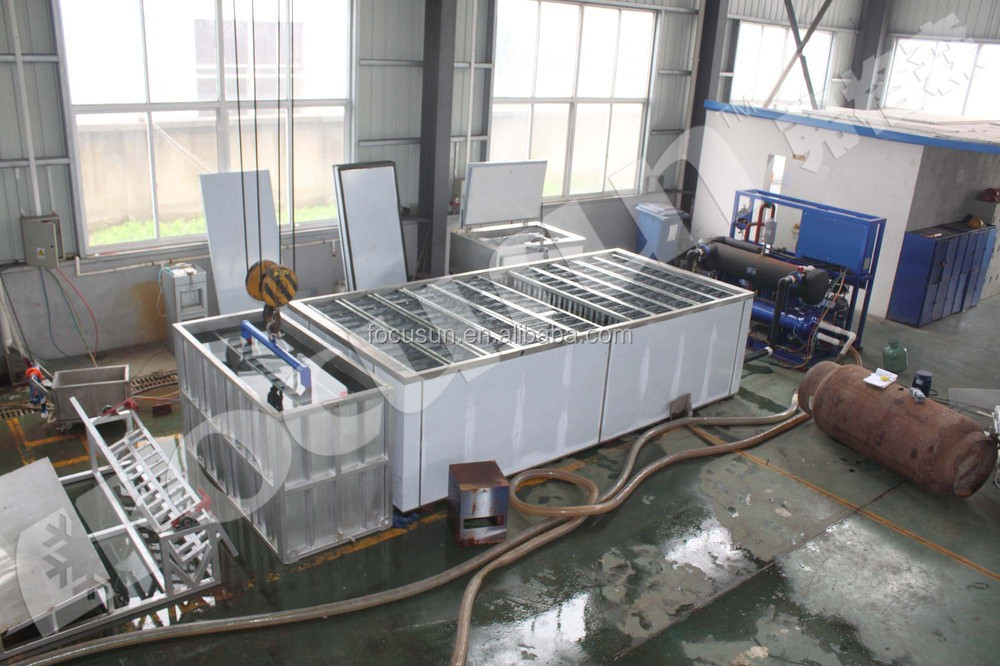 2024 Snow Ice Powder Maker Small Capacity for Children Playground and 50 kw in Chin