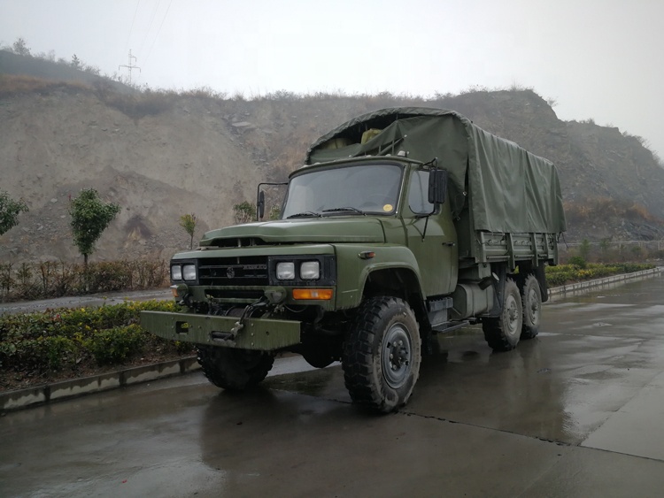5.88L Dongfeng 6X6 Off Road Truck For Commuting And Cargo Needs