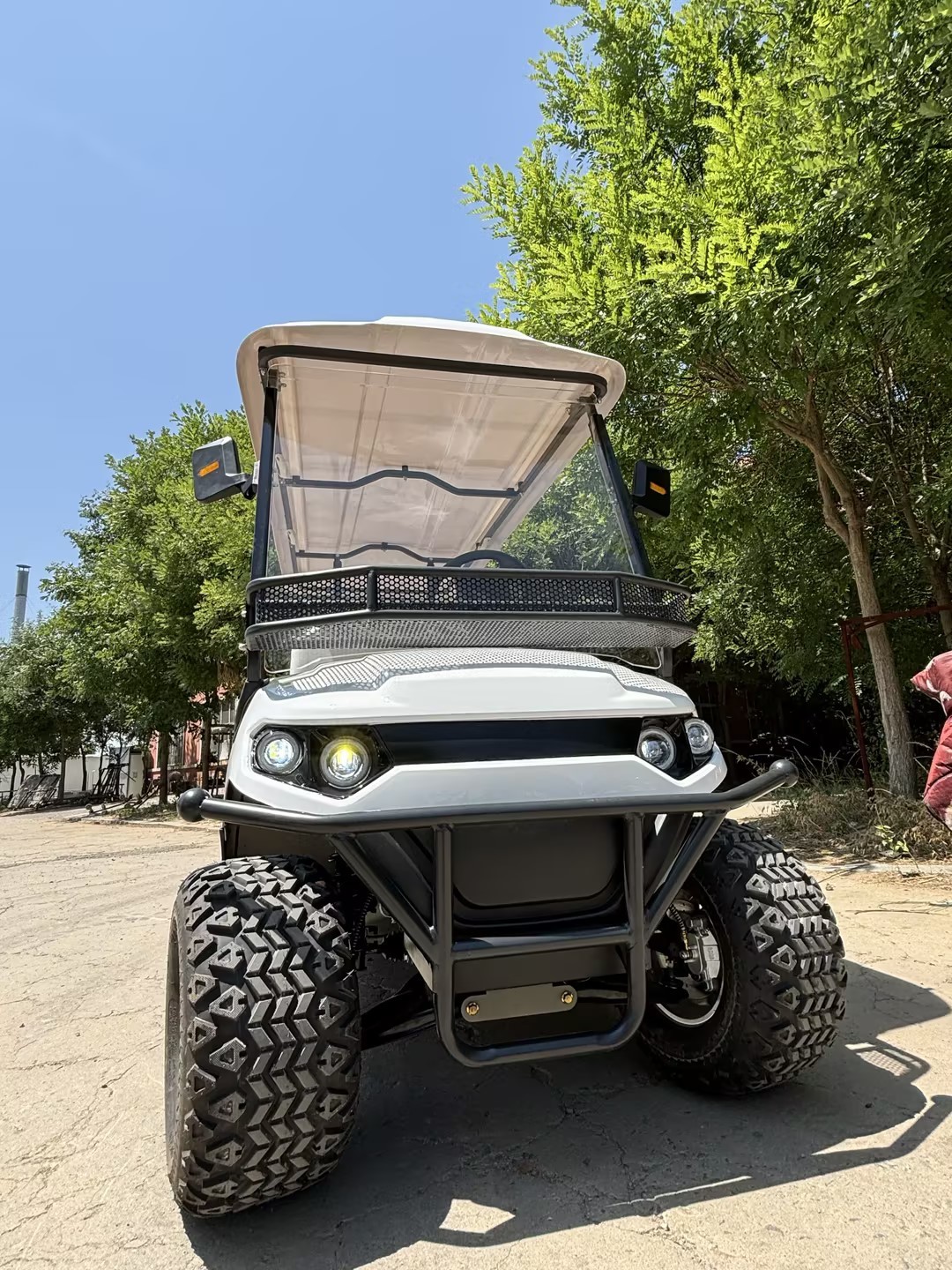 Grey Color 2 Seater Golf Cart 4 Wheel 10 Inch Tire 70-100km With Lithium Battery