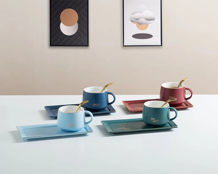 Unique Luxury Breakfast Ceramic Coffee Cup With Square Saucer And Spoon