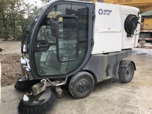 Wholesale Used Italy Manufactured Nilfisk Road Sweeper RS502 in Perfect Working Condition with Reasonable Price. Secondhand Nilfish Road Sweeper RS502 Is on from china suppliers