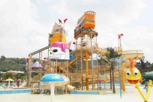 Wholesale Colorful Outdoor Water Parks with Fiberglass Water Slides 29 x 27m Space from china suppliers