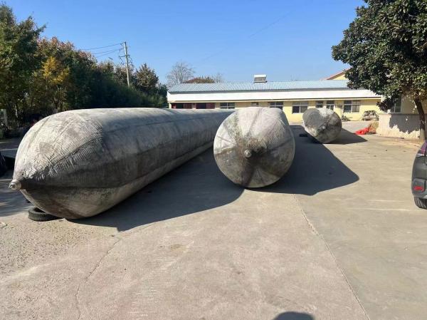 High Pressure Marine Rubber Airbag For Cargo Tug Boat Ship Yacht Launching