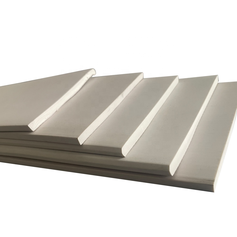 Cutting Services for Scratch Resistant Vinyl Baseboard Moulding in Various Sizes