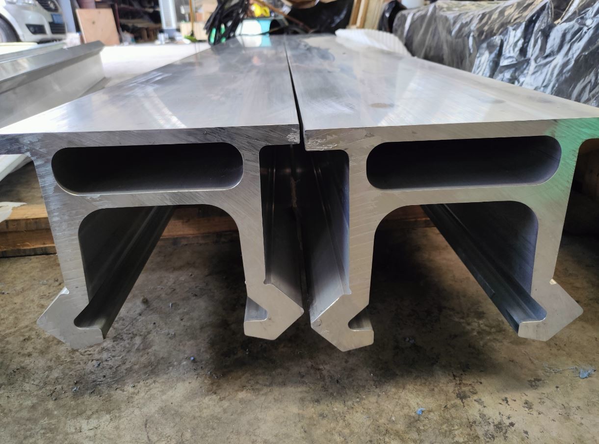 SIMBA Aluminum Feed Beam Extruded Profiles 3500MM BMH200