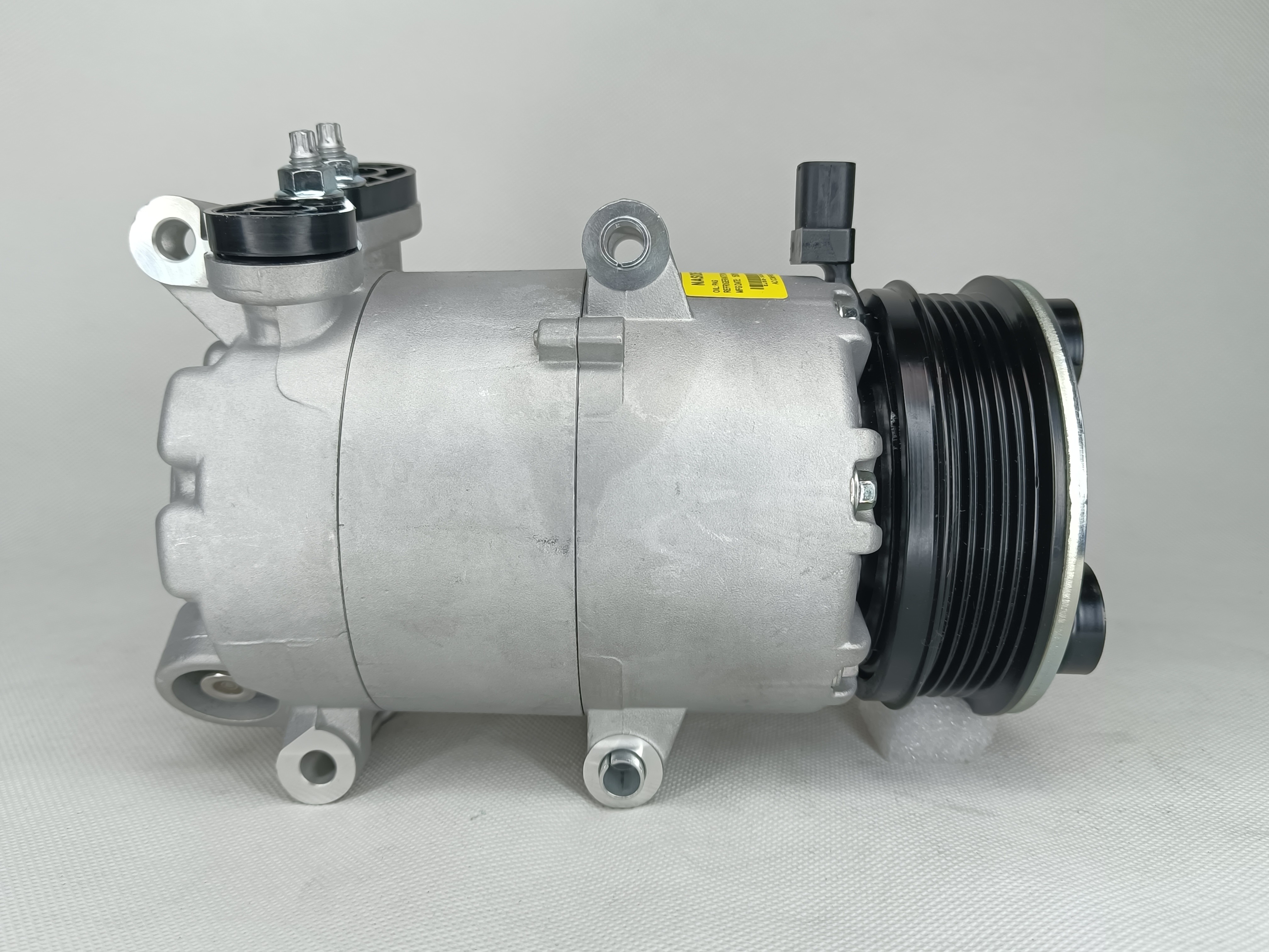 Auto 12 Volt AC Compressor Assembly For Ford Focus BV6N19D629A2E