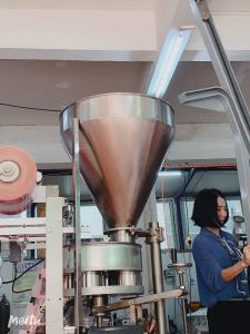 Wholesale Taichuan Sunflower Seeds Puffed Food Cheese Ball Packing Machine from china suppliers