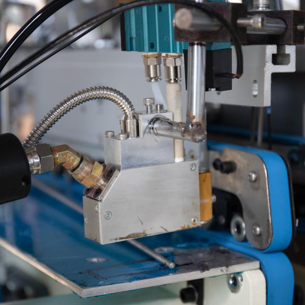 Max. Unwinding Diameter 340mm Automatic Box Forming Folder Gluer for Cardboard Boxes