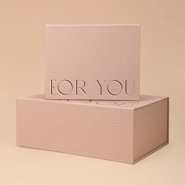 Popular Luxury Rigid Cardboard Packaging White Box Gift Box With Removable Lid