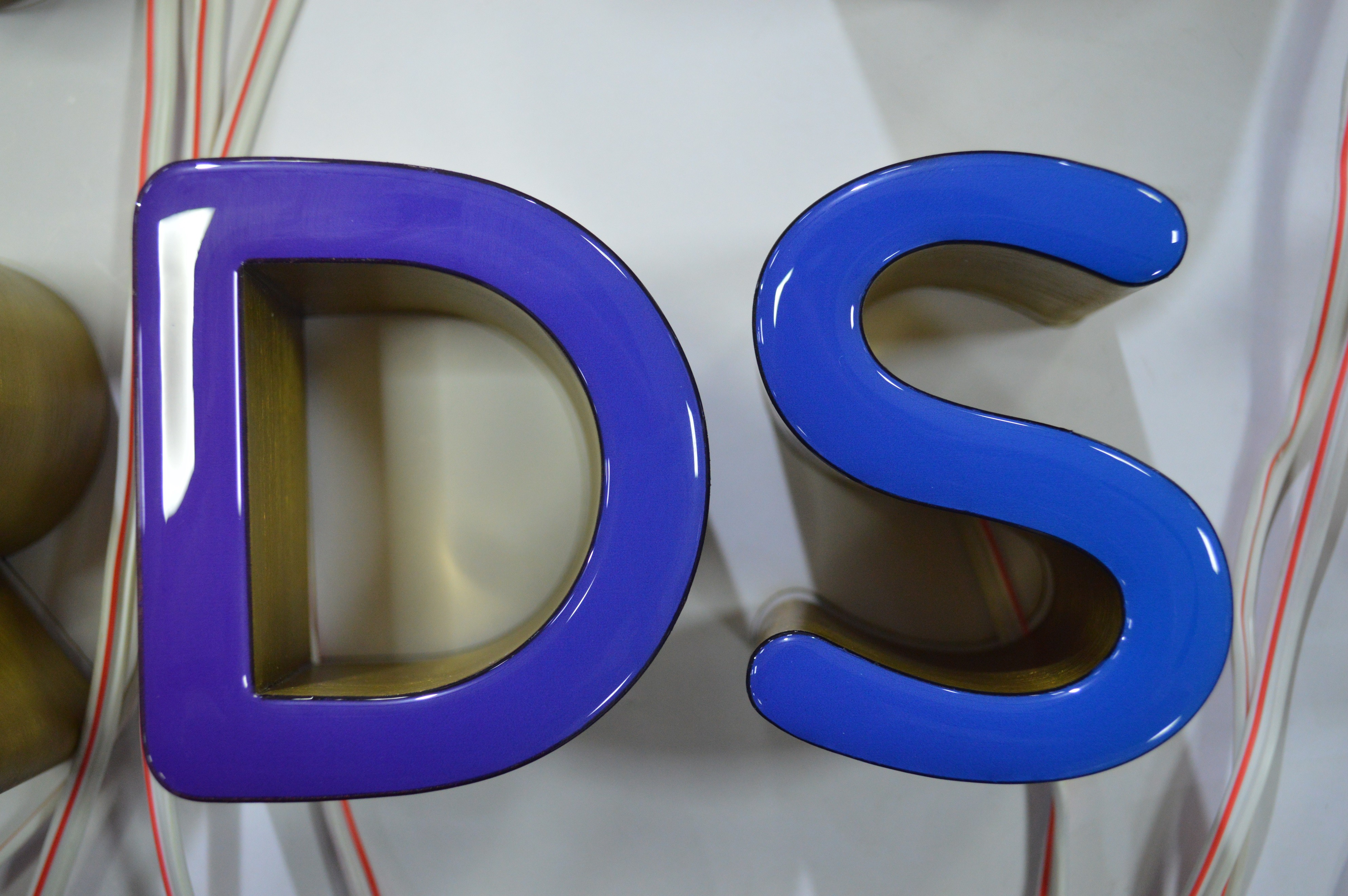 20mm Illuminated Shop Front And Back Lit Channel Letter Sign Stainless Steel Colorful Face Channel Letters