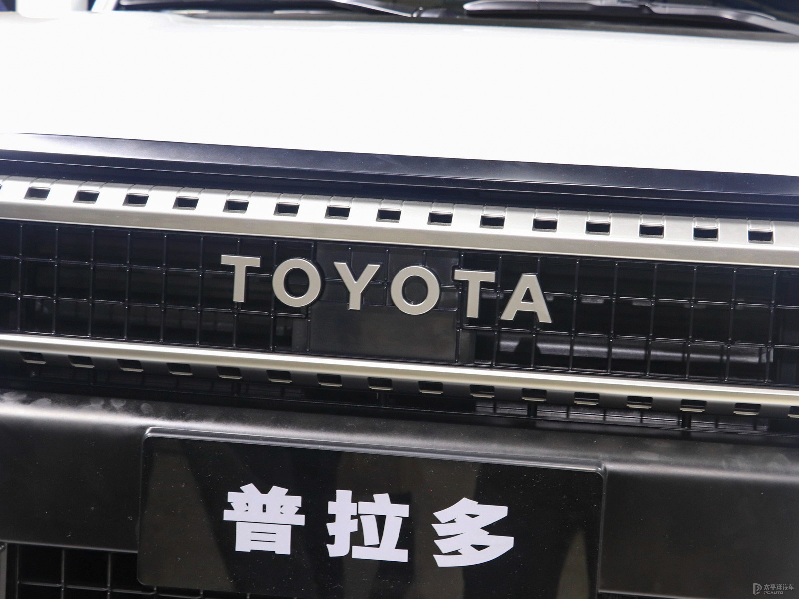 2024 To-yota Land Cru-iser Prado 4WD Japan Car V6 2.4T 3.0T Engine Leather Seats Left Strong Person Radar Front 6 Rear 6