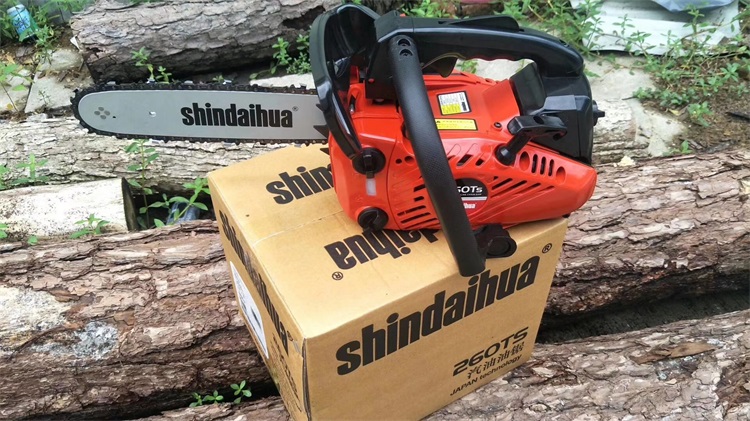 Single Cylinder Gasoline Chain Saw 25cc Wood Cutter Machine For Garden P230TS