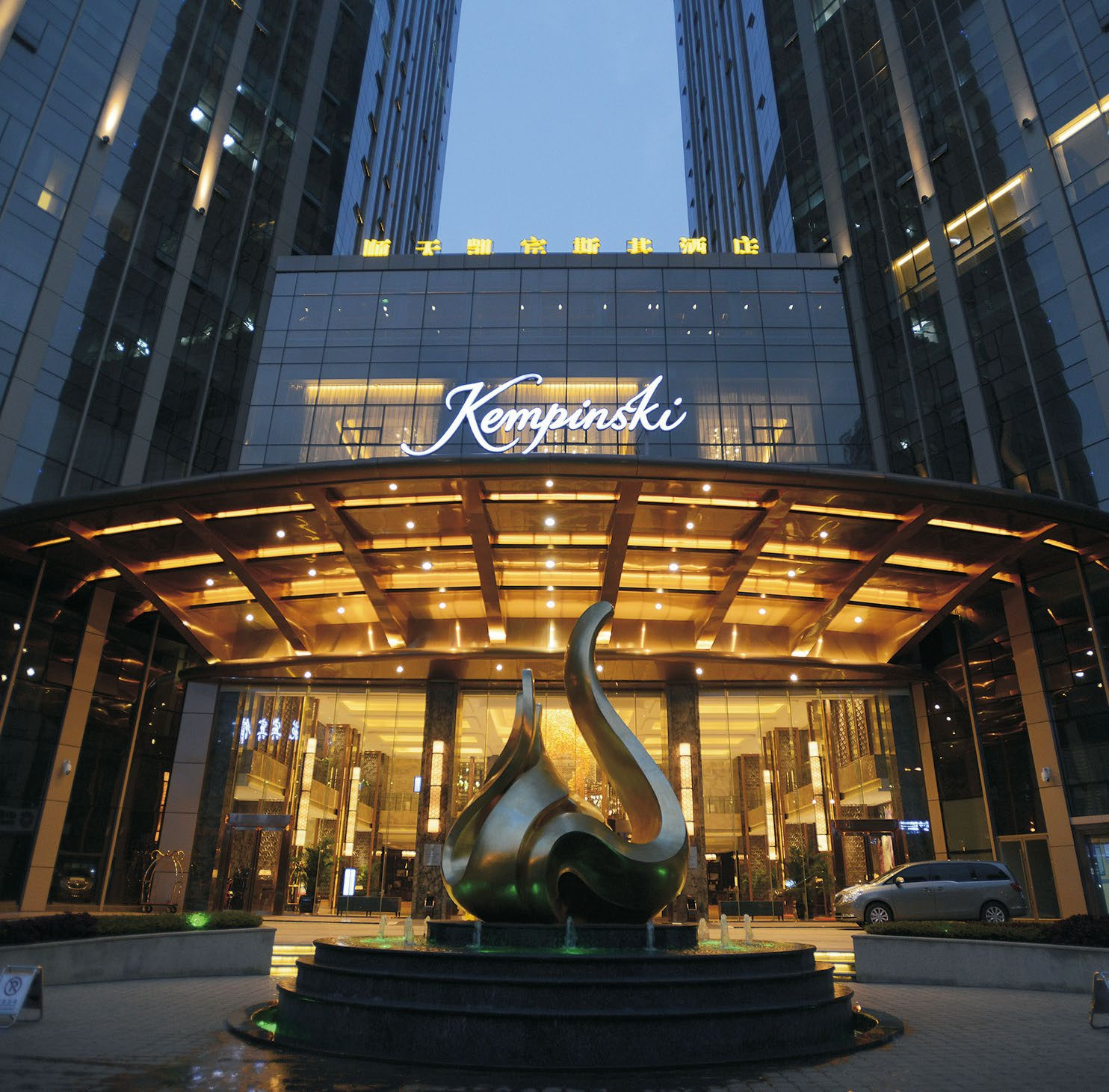 Superior Performance Luxury Pendant Lights For Five Star Hotels