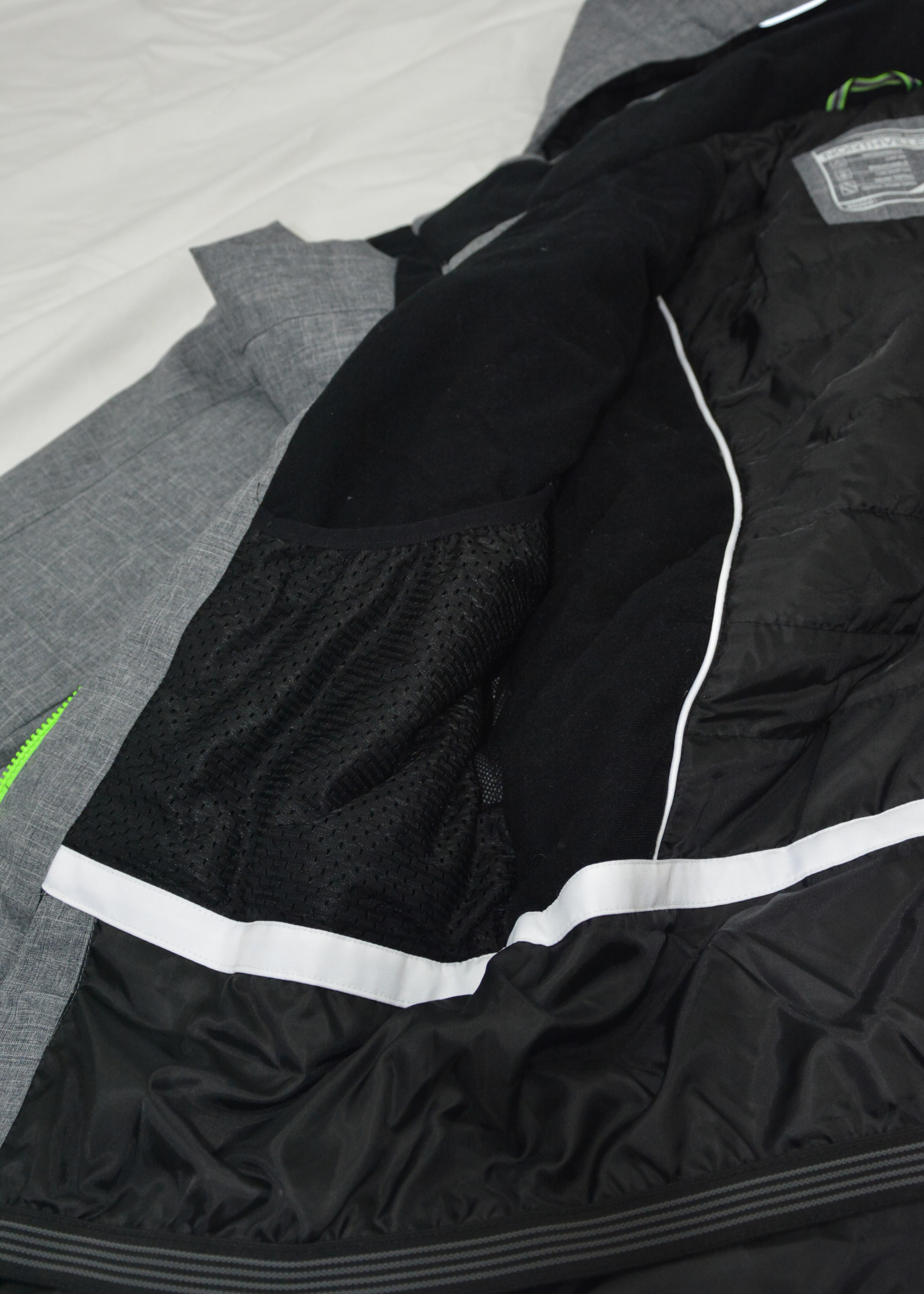 Colorful Mens Quilted Ski Jacket , Waterproof Mens Grey Ski Jacket